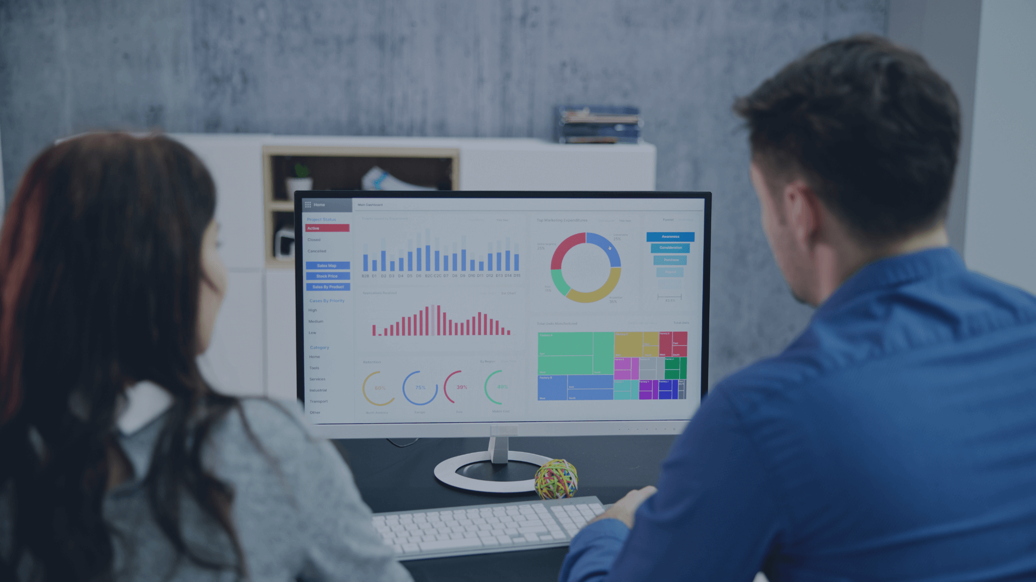 Data Quality Monitoring: Importance, Metrics & Best Practices